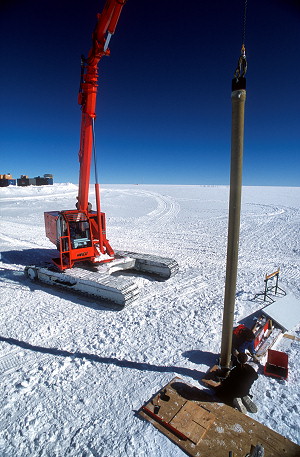 [RodriguezWell-LoweringTube2.jpg]
Getting the casing tube in position.