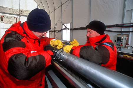 [DrillMounting.jpg]
Reassembly of the drill.