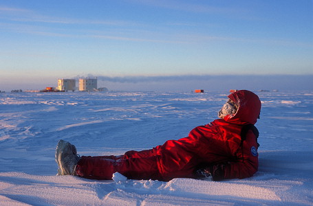 [RestingOnSnow.jpg]
Taking a break on the snow after a non-stop 4 hour walk on snow at sub -70°C temperatures.