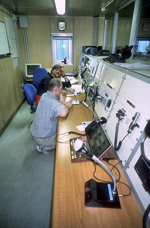 [BTN-RadioRoom.jpg]
The radio room, sending one last message to people back in Dome C.