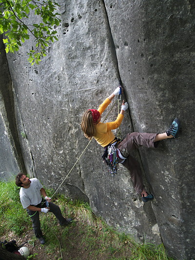 [20100523_182030_Annot_VireMed.jpg]
Cecile on a 6c testpiece finger crack, the right Mongol.