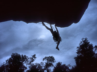 [BundaleerManicDepressiveBacklit2.jpg]
Struggling with the big roof of Manic Depressive (25) at Bundaleer. I don't normally climb at that grade, but it was raining and the roof kept the route dry...