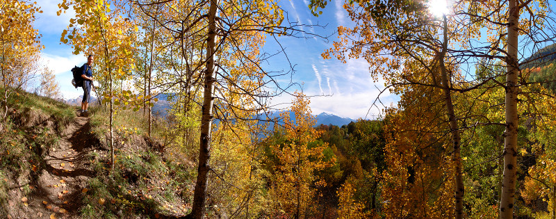 [20061022-PonteilUpPano_.jpg]
Approach trail to the Ponteil.