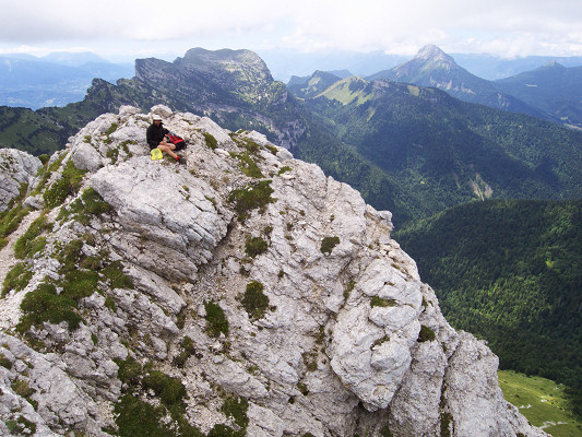 [20090725_125139_LanceMalissart.jpg]
Summit of the Lance de Mallissart.