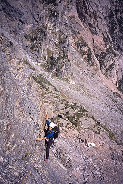 [CulpBossierHigh.jpg]
Jenny arriving at the great ledge, 4th pitch.