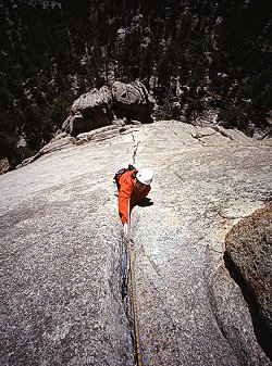 [MelvinsWheel.jpg]
Jenny jamming the crack of the 2nd pitch of Melvin's Wheel (5.8).