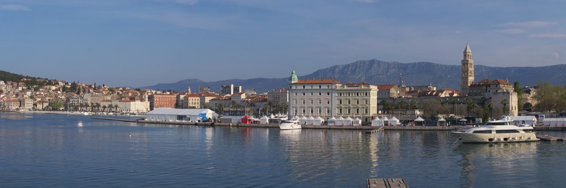 [20100420_081219_SplitPano.jpg]
A view of Split from the harbor. Old town is behind the ugly hotel.