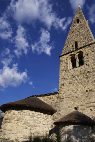 [20070701_082017_MereEglise.jpg]
The millennia-old chuch of Mère-Eglise.