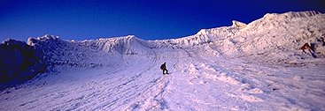 [MorningIliniza.jpg]
Ascent of Iliniza (5248m)