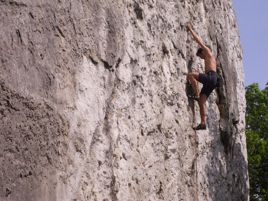 [20080601_155319_LesLames.jpg]
Ago on a 6c slab route with an evil finish move, still one of the easiest face climbs at Les Lames.