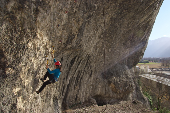 [20121226_153030_DryUsine.jpg]
Jenny on the warming up route.