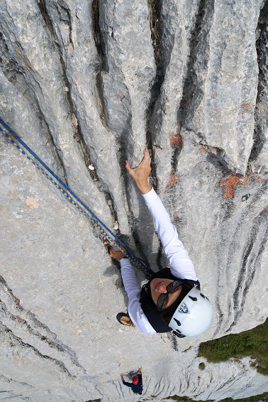 [20090812_113125_Vettore.jpg]
Antonella on carved limestone runoffs.