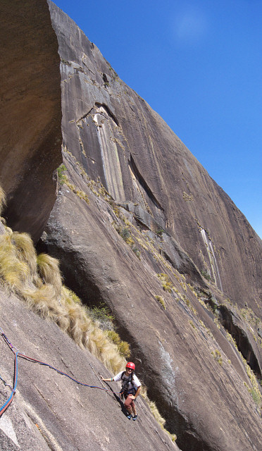 [20081014_101409_AlienVPano_.jpg]
Jenny on the lower slabby half of Alien (6b).