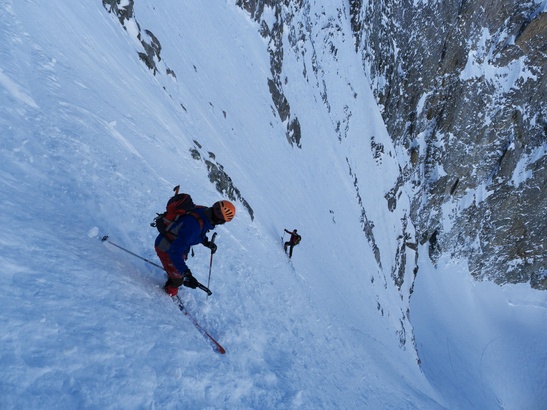 [20110320_133244_Gandoliere.jpg]
A few nervous turns for Agostino.