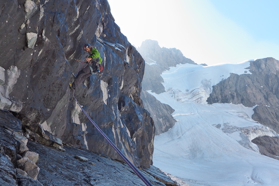 [20130727_094920_LaMeije_LesGrimpeursSeCachentPourOuvrir.jpg]
So Ago and I started on Les grimpeurs se cachent pour ouvrir (7a) and Pantaleo and Benoit started on Les Épinards hallucinogènes which I'd already climbed 20 years ago. Here is Pantaleo on the very wet 2nd pitch.