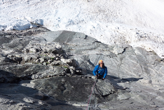 [20130727_095105_LaMeije_LesGrimpeursSeCachentPourOuvrir.jpg]
3rd pitch, and still wet. According to the hut warden we were actually the first ones to attempt those climbs this year. Because of very heavy snowfall last winter, there's still snow on the ledges, hence plenty of runoff.