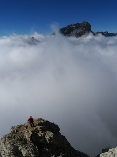 [20100919_164332_MtAiguille.jpg]
End of the technical section on the route and top of the Gemeaux tower.