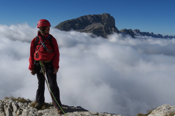 [20100919_165948_MtAiguille.jpg]
We play hide and seek all day with the clouds. The Grand Veymont is behind Jenny.