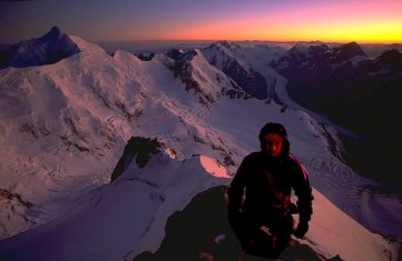 [CookNormal.jpg]
On the normal route of Mt Cook.