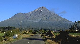 [Taranaki.jpg]
Mt Taranaki, aka Mt Egmont.