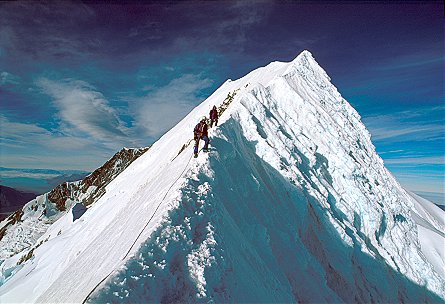 [TasmanRidge.jpg]
Coming down from the summit of Tasman.