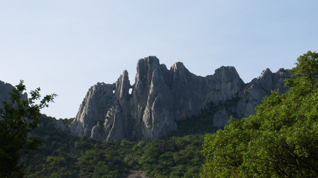 [20110425_092259_DentellesMontmirail.jpg]
General view of the Dentelles in the evening.