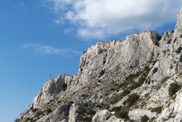 [20111014_143528_SainteVictoire.jpg]
A view of the summit ridge of the Sainte Victoire.