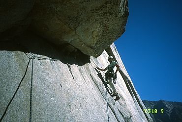 [SalatheHalfDollar.jpg]
Half Dollar pitch (5.10) on the Free Blast, just after I fell off.