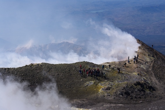 [20091007_130623_Etna.jpg]
Upper part of the main crater of Etna.