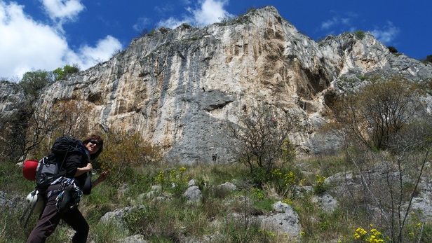 [20100411_140023_SloveniaOsp.jpg]
Great sport climbing cliff of Osp Babna, on the left of the previous one.