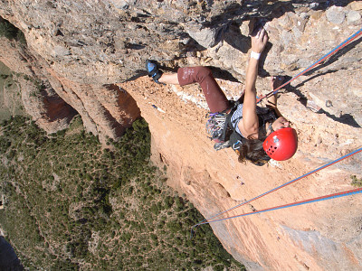 [20071101-141847_RiglosZulu.jpg]
Ropes hanging in mid-air. And Jenny hanging on puffed up arms. I managed to on-sight the whole route, doing 50-meter pitches the whole time, up to about 15 meters from the summit at which point my arms gave up in the 7a section.