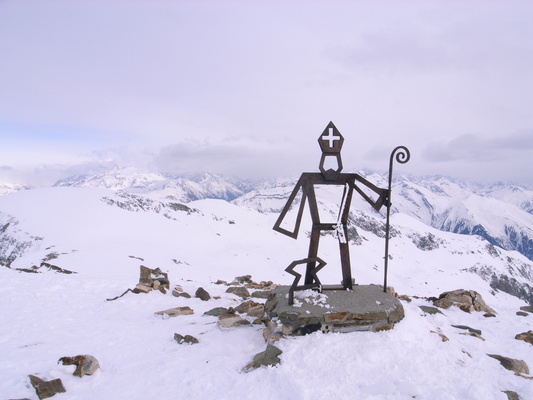 [20070325-153931_TailleferPope.jpg]
A pope (or is that a bishop ?) on the summit of the Taillefer. Now I don't mind a cross or two on traditional summits just to say 'you are here', but looking at this ugly piece of metal (an attempt at humor maybe) I understand why some people now go hiking in the area with a metal saw (true). I don't know what we'll see next but please keep your religion out of our mountains and I won't bring my ice axe into your churches.