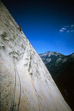 [CrestJewelSlab.jpg]
Vincent leading the upper slab of Crest Jewel Direct.