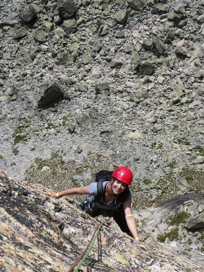 [20110715_121024_PierreAndre_MarmottesGivrees.jpg]
Stupendous granite on the route.