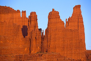 [FisherTowers.jpg]
The muddy but nice looking Fisher Towers. Ancient Art is the small one right in the middle.