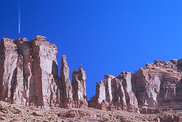 [LighthouseAll.jpg]
The Lighthouse above Big Bend.