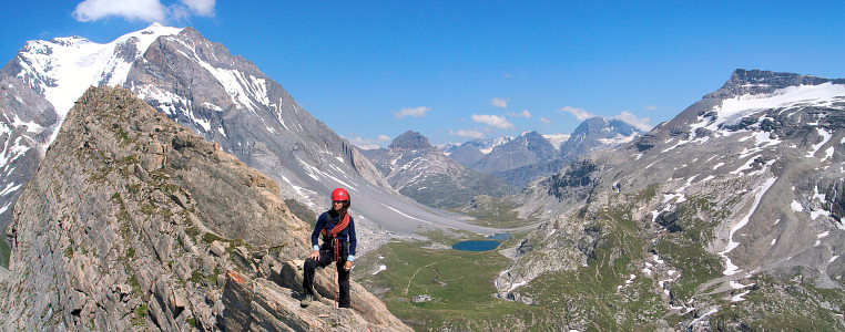 [20070715-162443_VanoiseGrandeCassePano_.jpg]
Summit of the Vanoise needle with 'La Grande Casse' in the background.