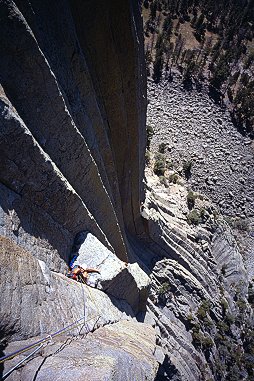 [ElMatador4th.jpg]
4th pitch of El Matador, nice overhang.