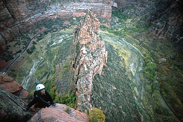 [ZionNEbutt.jpg]
Jenny at the end of the second 5.9R pitch, serious runout.