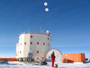 Carlo Malagoli helping out with some aerial photography: a Nikon F100 with an 8mm fisheye under two helium balloons