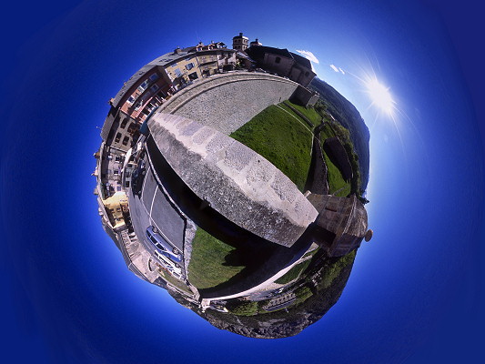 [BrianconWallPano-BEW.jpg]
Another image taken from the top of the fortress walls. Here's the original panorama.